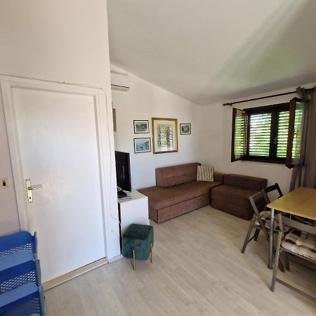 Apartments Dara Rogoznica  Bagian luar foto