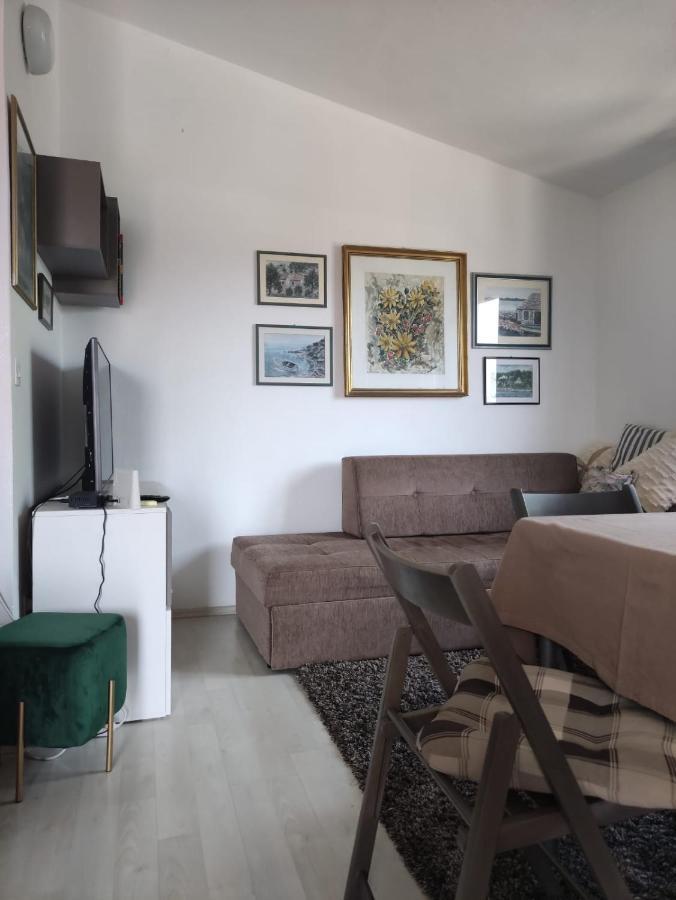 Apartments Dara Rogoznica  Bagian luar foto