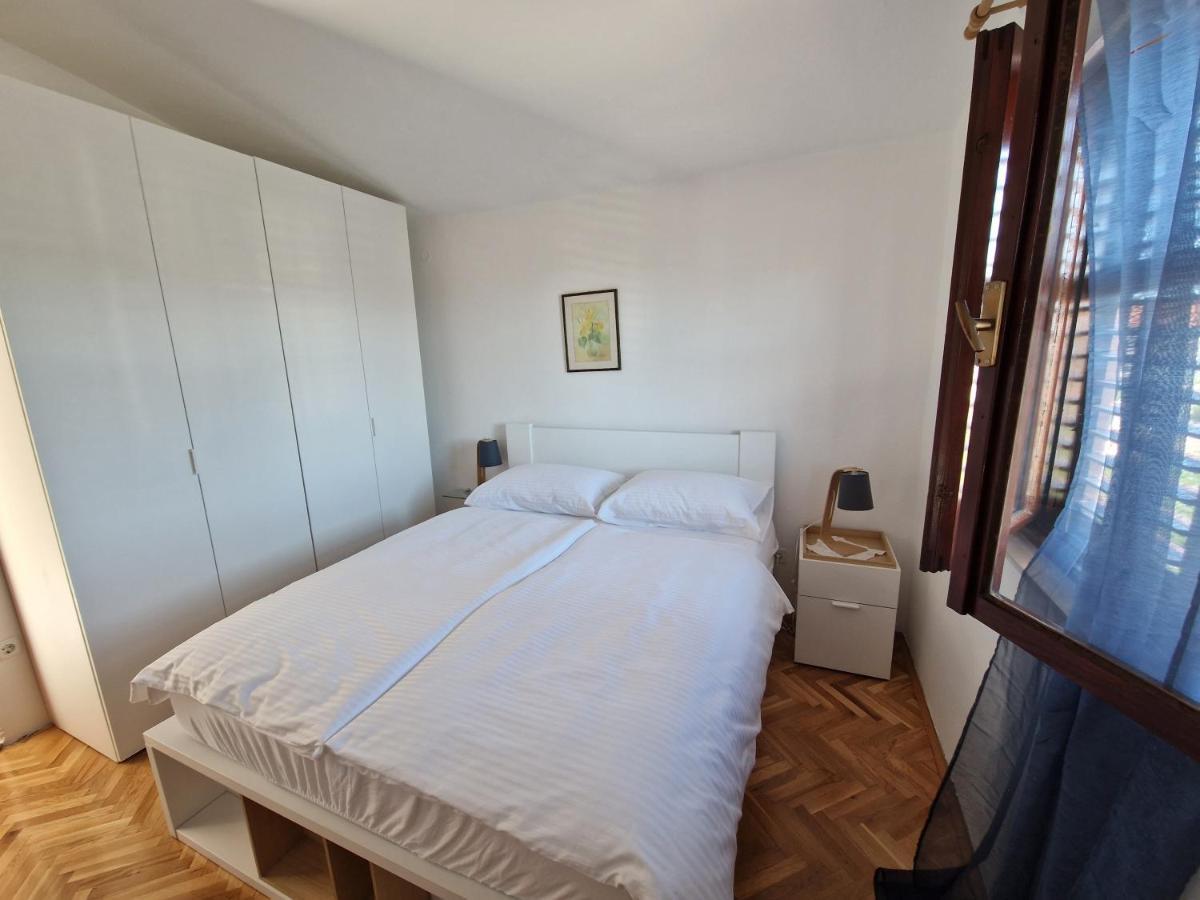Apartments Dara Rogoznica  Bagian luar foto