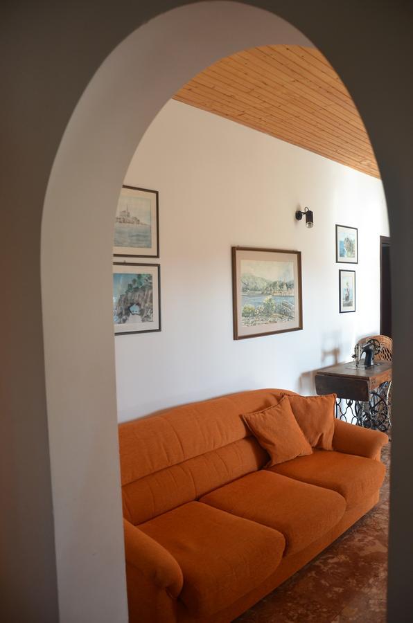 Apartments Dara Rogoznica  Bagian luar foto