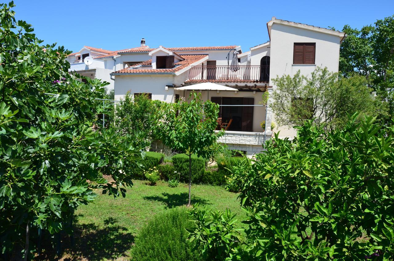 Apartments Dara Rogoznica  Bagian luar foto