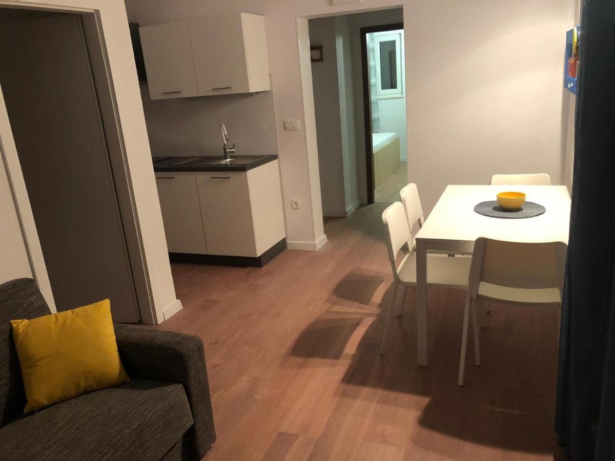Apartments Dara Rogoznica  Bagian luar foto